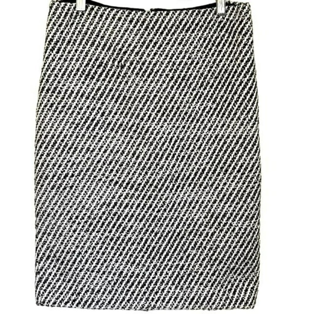 NWOT ANN TAYLOR DIAGONAL TWEED PENCIL SKIRT SIZE 4